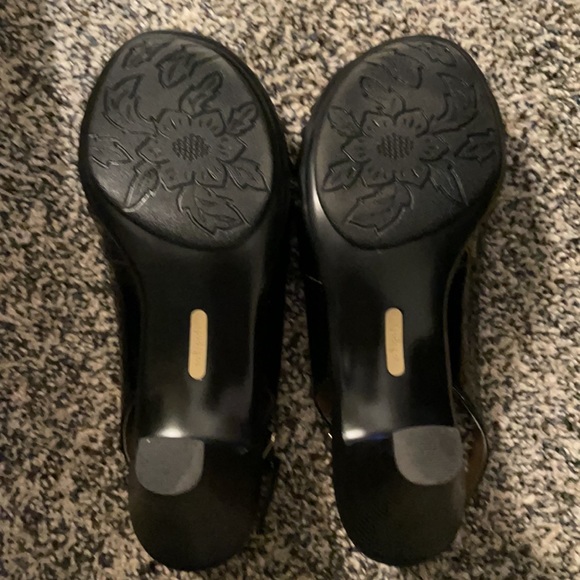 Softspots Neima Black Patent- Size 8.5W - Picture 8 of 12